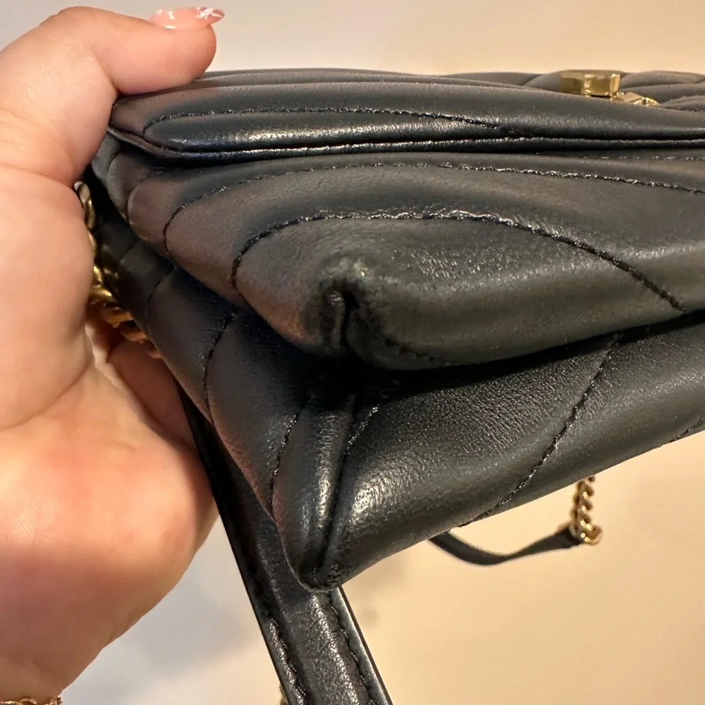 TORY BURCH Kira Chevron Quilted Leather Wallet on a Chain